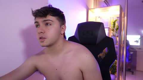 aron__cooper online show from December 2025 12:39:02 AM