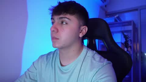 aron__cooper online show from April 2026 04:22:01 PM