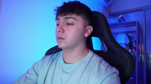 aron__cooper online show from April 2026 11:40:02 PM