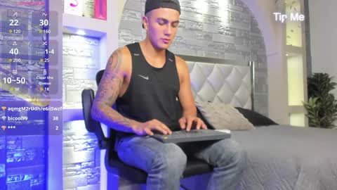 Snapshot of aron_bolt chatting on January 2025 05:58:01 PM ARON BOLT online show from January 2025 05:58:01 PM