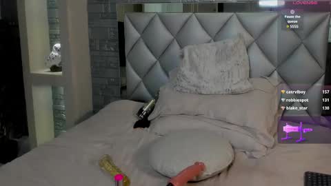 Snapshot of aron_bolt chatting on March 2025 05:03:02 AM ARON BOLT online show from March 2025 05:03:02 AM