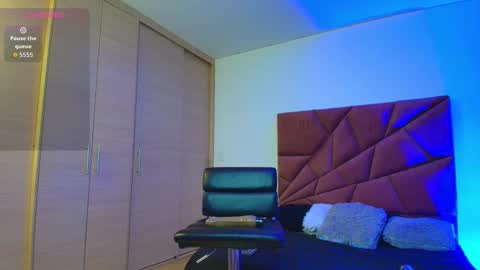 Snapshot of aron_bolt chatting on September 2025 02:35:01 AM ARON BOLT online show from September 2025 02:35:01 AM