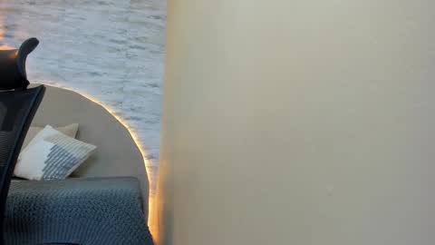 Snapshot of aron_bolt chatting on November 2025 11:49:02 PM ARON BOLT online show from November 2025 11:49:02 PM