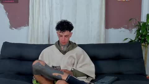 Aron ford online show from October 2025 11:20:02 AM