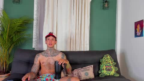 Snapshot of aron_ford chatting on April 2026 03:37:02 AM Aron ford online show from April 2026 03:37:02 AM