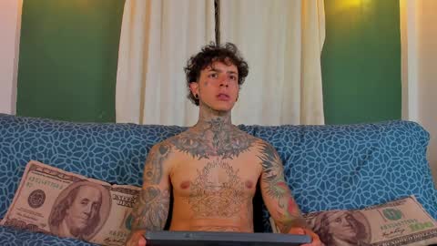 Snapshot of aron_ford chatting on April 2026 03:33:02 AM Aron ford online show from April 2026 03:33:02 AM