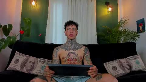 Snapshot of aron_ford chatting on June 2026 08:09:02 PM Aron ford online show from June 2026 08:09:02 PM