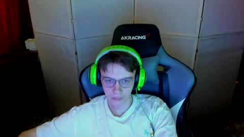 biggest penis  online show from March 2025 09:33:02 AM