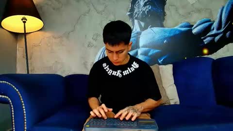 aron_pulse online show from February 2026 01:15:01 PM