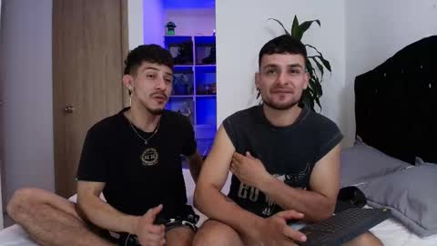 Snapshot of aron_santoro1 chatting on March 2026 11:09:01 PM Aron Santoro online show from March 2026 11:09:01 PM