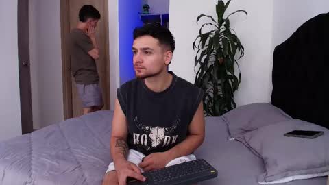 Snapshot of aron_santoro1 chatting on March 2026 03:00:01 PM Aron Santoro online show from March 2026 03:00:01 PM