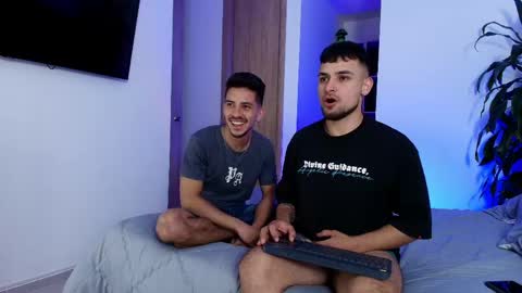 Snapshot of aron_santoro1 chatting on April 2026 10:56:02 PM Aron Santoro online show from April 2026 10:56:02 PM