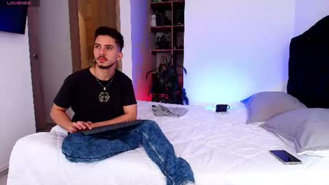 Aron Santoro online show from July 2026 03:58:02 PM