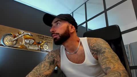 AronGrant online show from November 2025 10:28:01 AM