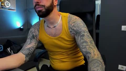 AronGrant online show from November 2025 10:18:01 AM