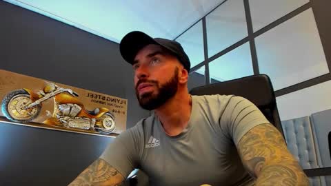 AronGrant online show from November 2025 11:14:01 AM