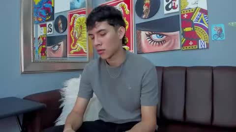 Arontawers online show from March 2026 07:17:01 PM