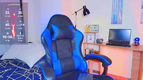 noah and ivy online show from December 2025 10:53:02 AM