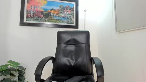   online show from February 2025 12:53:02 AM