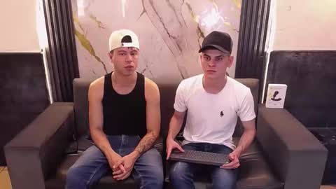 Snapshot of aroon_sexx21 chatting on March 2026 04:06:01 AM Aroon online show from March 2026 04:06:01 AM