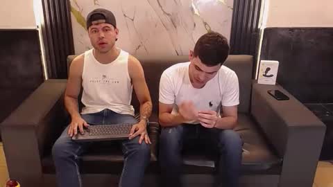 Snapshot of aroon_sexx21 chatting on March 2026 04:29:02 AM Aroon online show from March 2026 04:29:02 AM