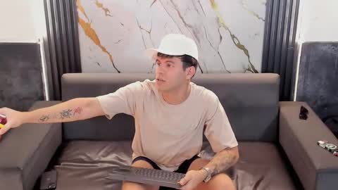 Snapshot of aroon_sexx21 chatting on April 2026 07:45:01 AM Aroon online show from April 2026 07:45:01 AM