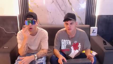 Snapshot of aroon_sexx21 chatting on April 2026 03:56:01 AM Aroon online show from April 2026 03:56:01 AM