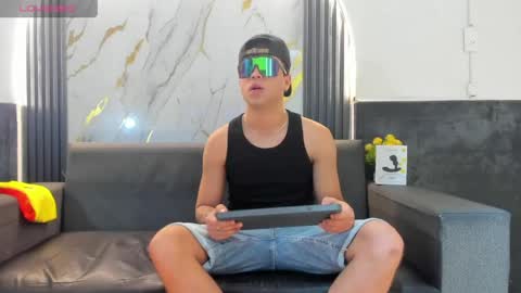 Snapshot of aroon_sexx21 chatting on April 2026 03:31:02 AM Aroon online show from April 2026 03:31:02 AM