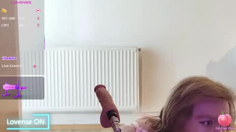 Snapshot of arrasun chatting on February 2025 11:19:02 AM Arra Sun online show from February 2025 11:19:02 AM