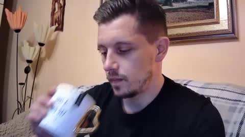 Snapshot of arromwilliam90 chatting on June 2026 10:01:02 PM arromwilliam90 online show from June 2026 10:01:02 PM