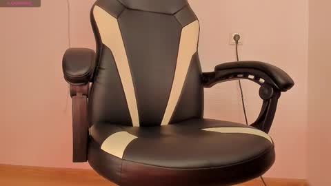 Arshi online show from December 2025 07:20:02 PM