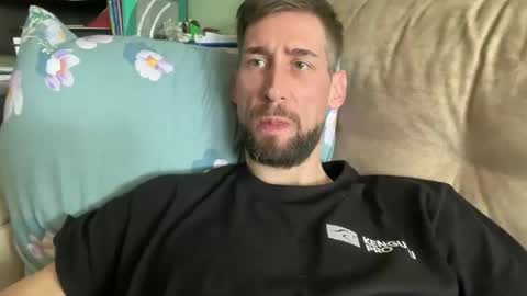 Snapshot of art_ass chatting on April 2026 11:57:01 AM Ivan online show from April 2026 11:57:01 AM