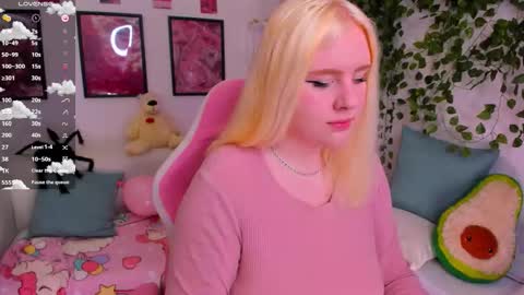 art_lovee_ online show from February 2026 01:24:02 AM