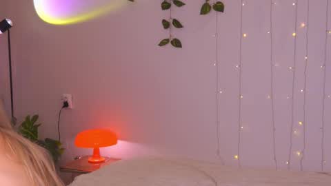 Snapshot of artease chatting on September 2025 04:36:02 AM Arti  Next Streams -  online show from September 2025 04:36:02 AM