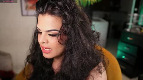 Chloe  online show from December 2024 02:53:01 AM