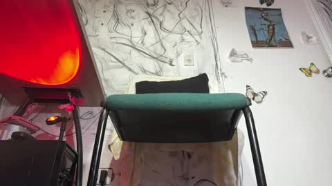   online show from December 2024 12:25:02 PM