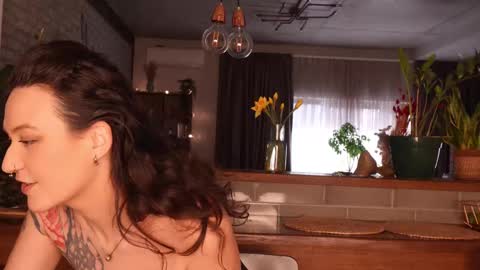 Snapshot of artegirlx chatting on March 2025 01:57:02 PM Maya online show from March 2025 01:57:02 PM