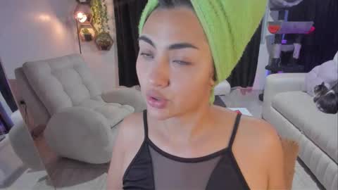 Snapshot of artemis_020 chatting on March 2026 02:37:01 AM FENIX online show from March 2026 02:37:01 AM