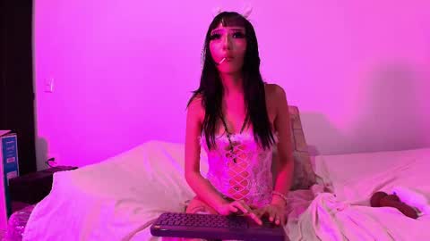 Snapshot of artemisa_darks chatting on May 2026 02:14:01 PM Artemisa online show from May 2026 02:14:01 PM