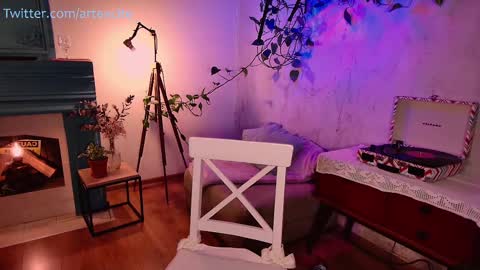 Lina online show from February 2025 08:09:02 AM