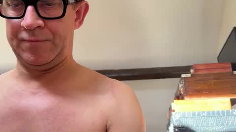 Snapshot of artisterotic chatting on April 2026 08:31:02 AM artisterotic online show from April 2026 08:31:02 AM