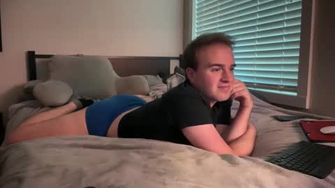 Snapshot of artistry13 chatting on November 2025 10:53:02 PM artistry13 online show from November 2025 10:53:02 PM