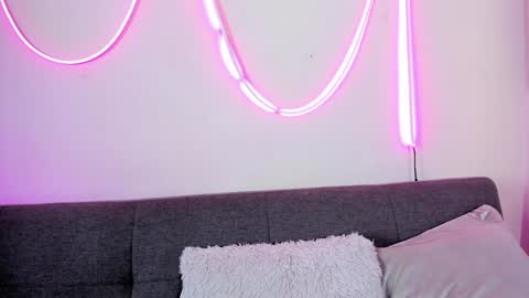 MIA OF artmiajoy online show from December 2024 04:21:02 PM