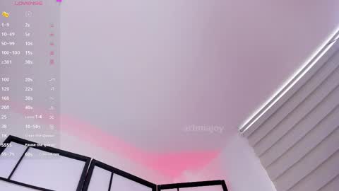 MIA OF artmiajoy online show from April 2026 12:28:02 PM