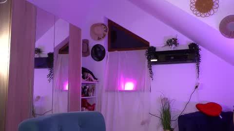 Snapshot of artofboobs chatting on September 2025 09:03:02 PM Amalia online show from September 2025 09:03:02 PM