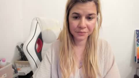 MIA online show from September 2025 09:52:02 PM