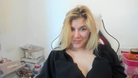 MIA online show from November 2025 10:25:02 AM