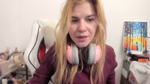 MIA online show from December 2025 10:19:01 PM