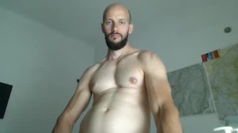 artur833 online show from May 2026 07:32:01 PM