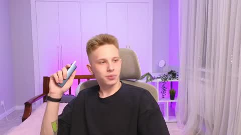 Archie online show from December 2024 05:15:02 AM